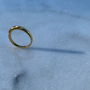 Women’s gold plated ring. Size 7